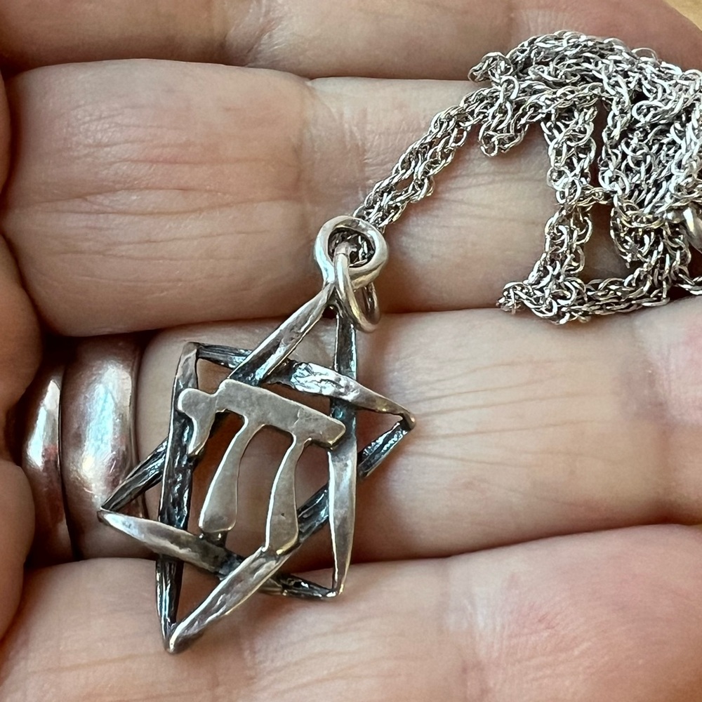 VINTAGE MAGEN DAVID STAR OF DAVID CHAI PENDANT NECKLACE 925 STERLING SILVER - Picture 3 of 16